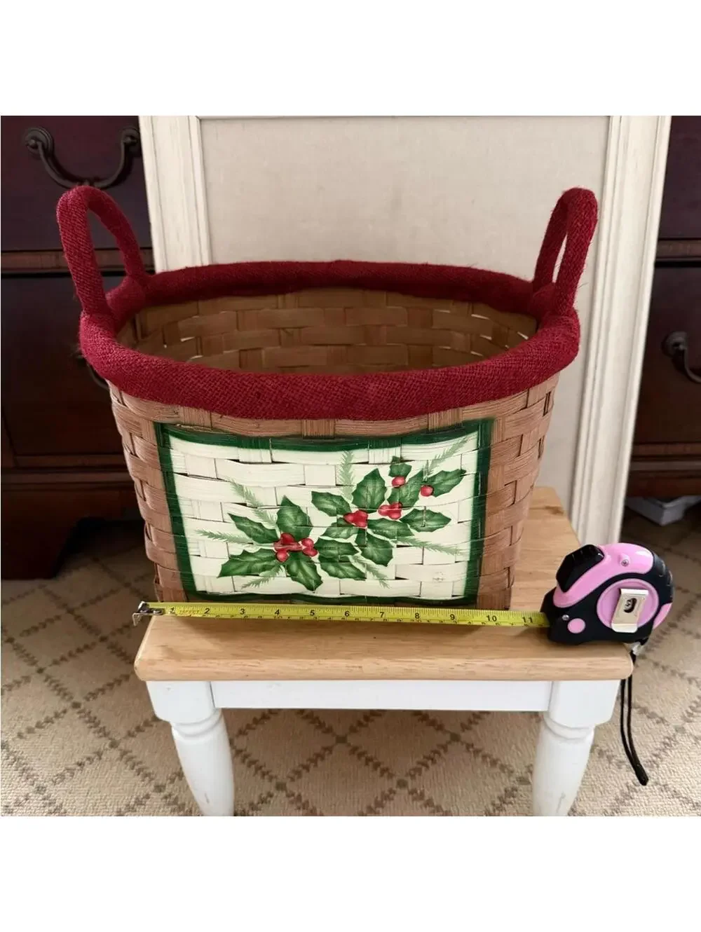 Vintage Christmas jute braided nesting baskets w a holiday design set of 3